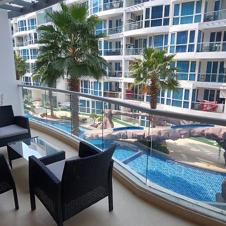 Grand Avenue, Luxury Suite, 72Sqm Pool View With Lounge Area Pattaya Exterior photo